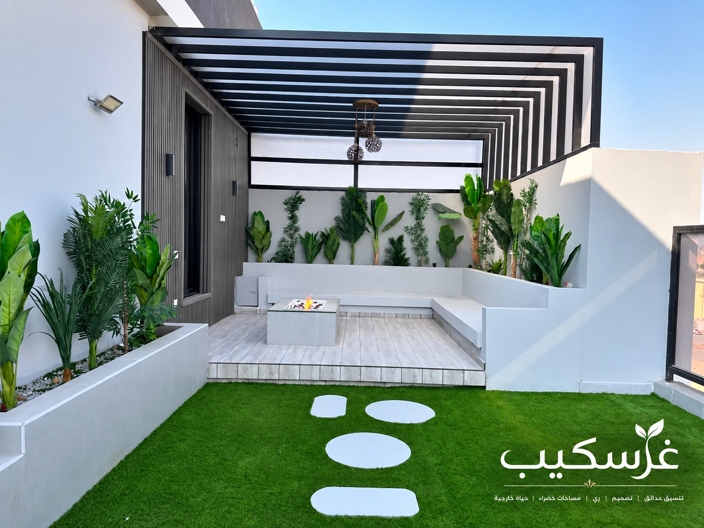تنسيق نباتات وشجيرات في تصميم حدائق