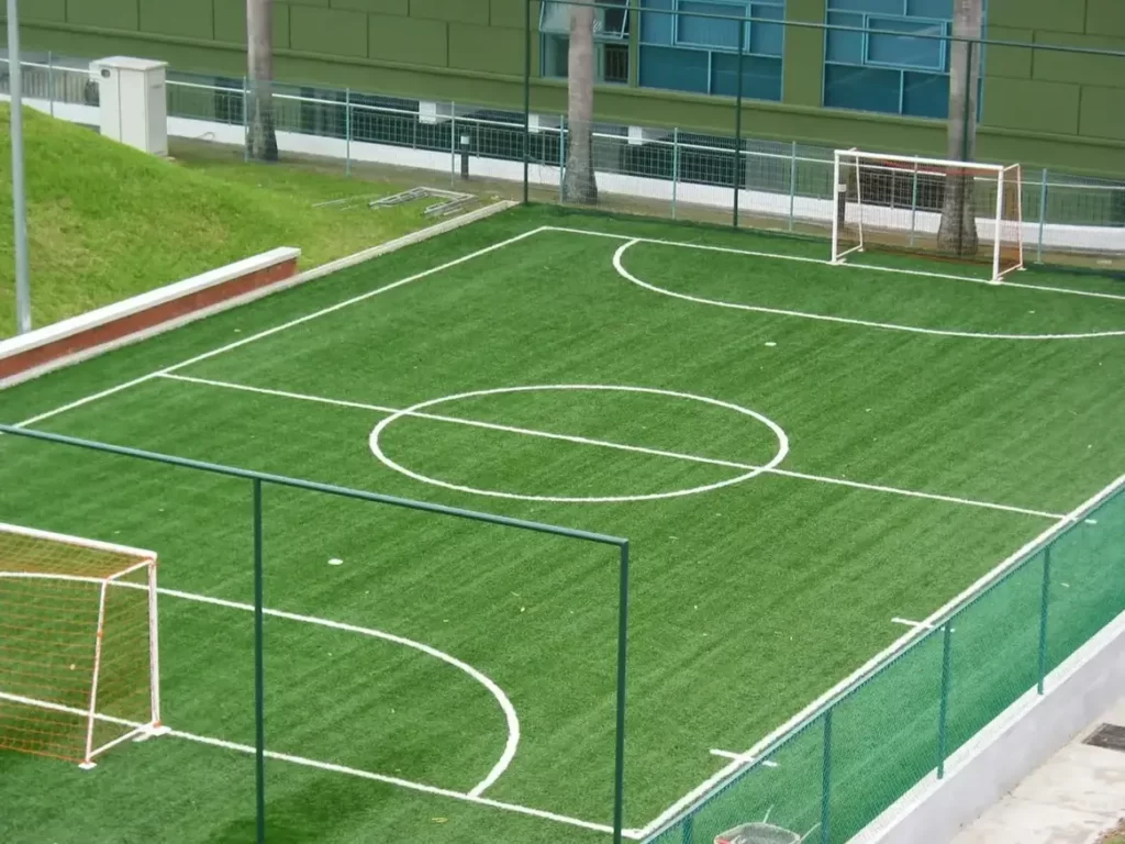 تنسيق وتجهيز ملاعب ومساحات رياضية